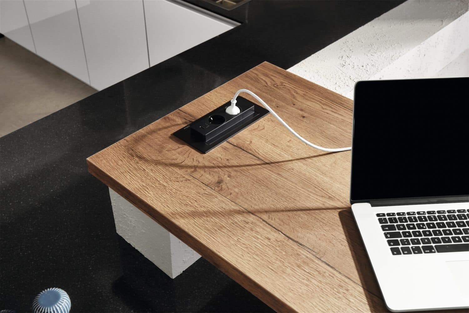 Offene Designküche mit Insel
